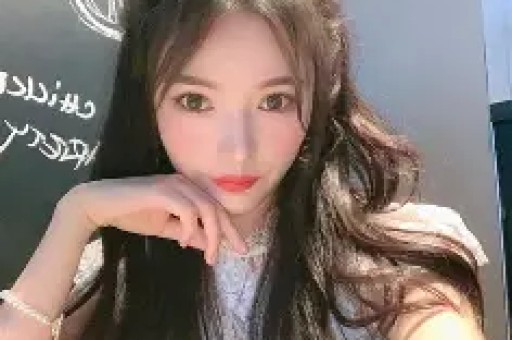 王鹤棣暗示被霸凌！沈月曝光聊天截图舆论反转王鹤棣黑历史被扒