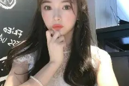 78岁秦祥林现状：前妻是谢贤初恋定居美国成富商谢贤去世没来
